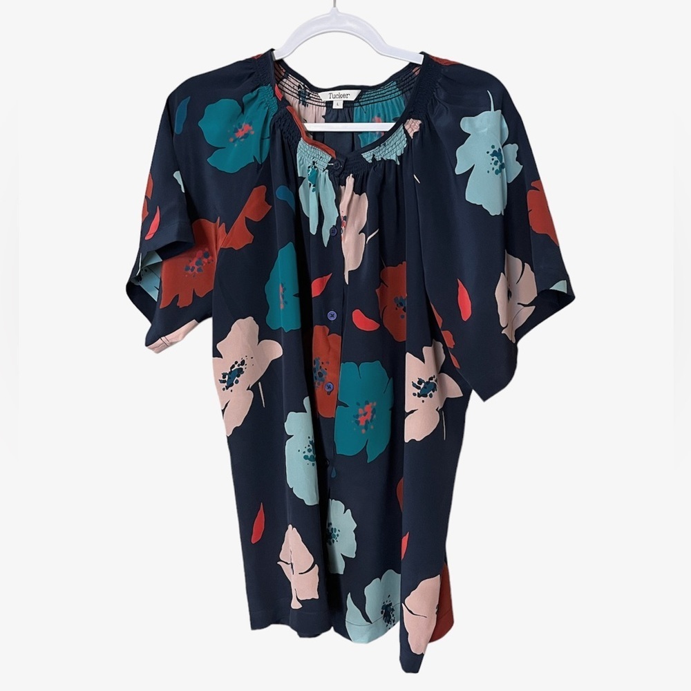 Tucker NYC Short Sleeve Classic Blouse